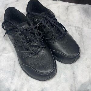 New balance Black Athletic Sneakers women’s size 7D